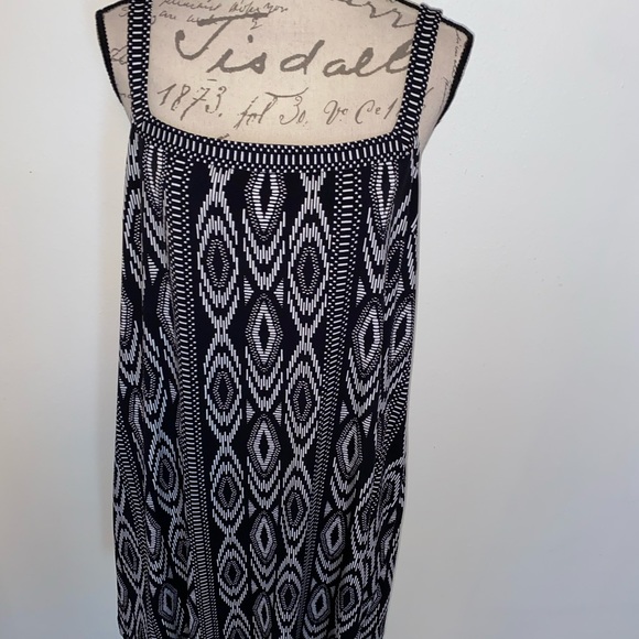 ⚪️⚫️NWOT White House Black Market Pocket Midi - Picture 5 of 12